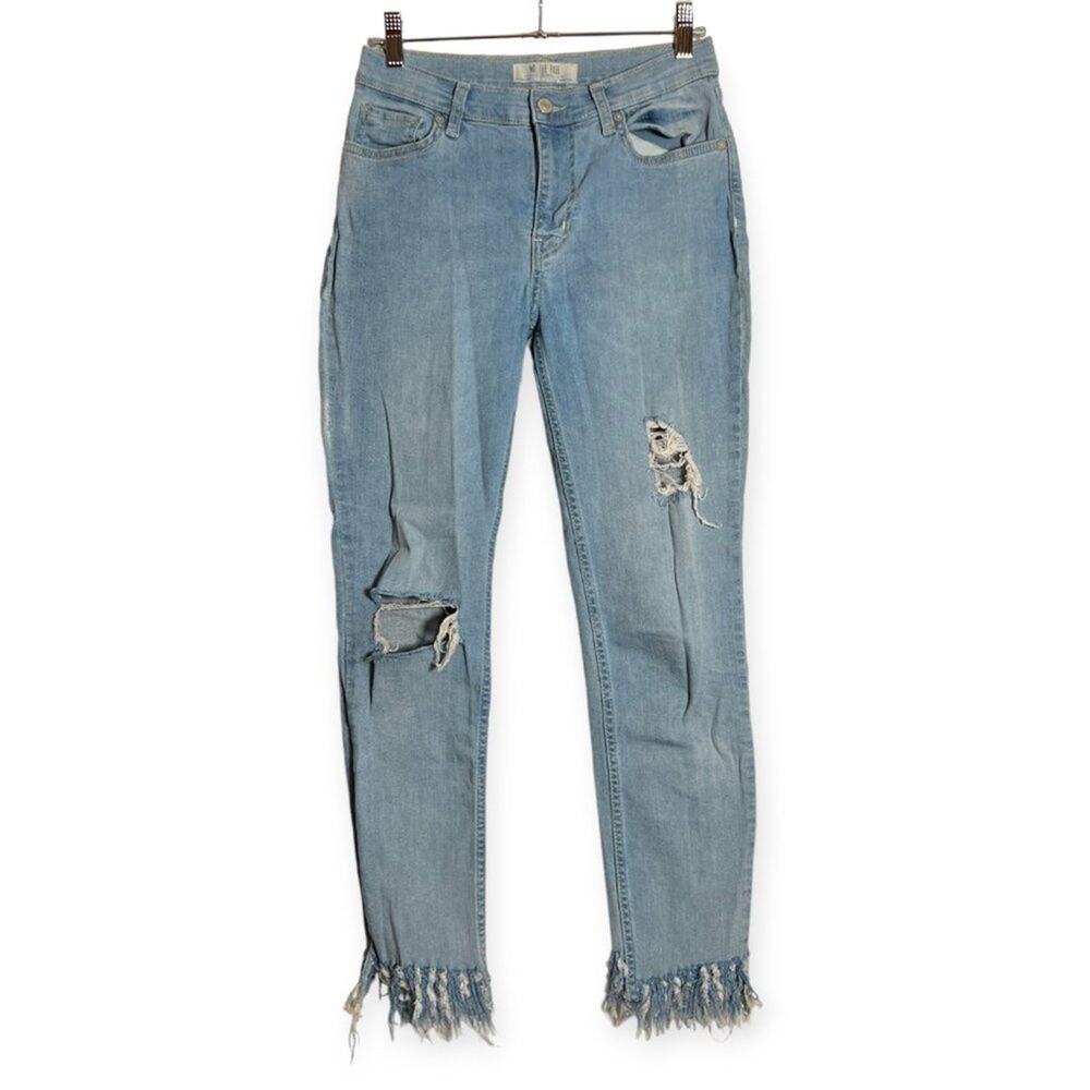 Free People We The Free Fringe Hem Jeans SIZE 27 Blue Distressed Denim FLAW